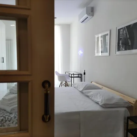 O'tuocc A Chiaia Apartment Naples